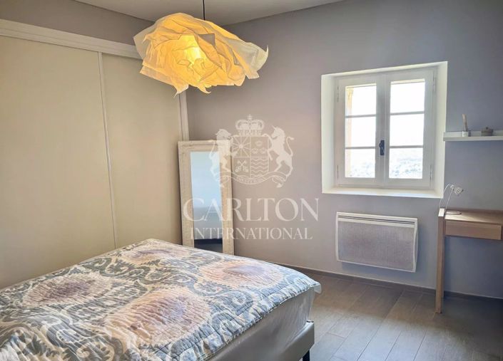 Image No.45-5 Bed House for sale