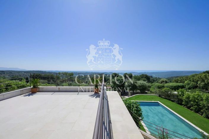 Image No.20-5 Bed House for sale