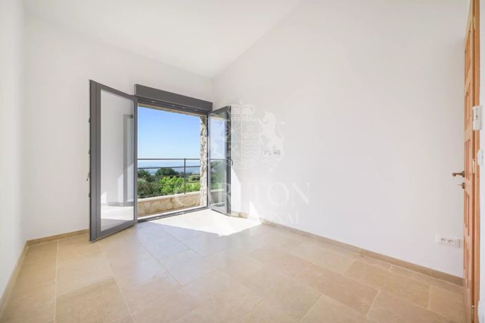 Image No.22-5 Bed House for sale