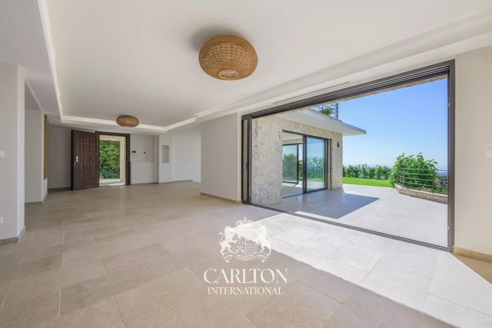 Image No.7-5 Bed House for sale