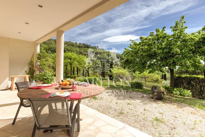 Image No.20-5 Bed House for sale