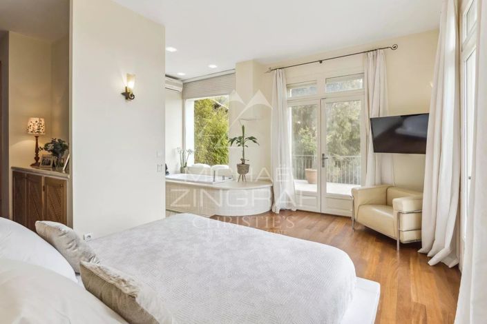 Image No.5-7 Bed House for sale