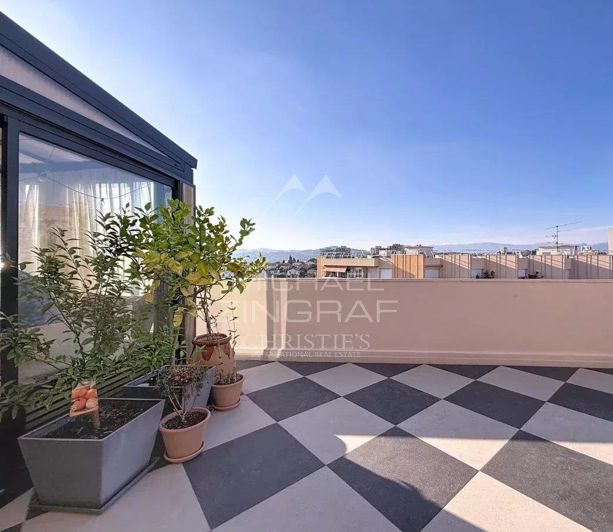 Image No.21-2 Bed Apartment for sale