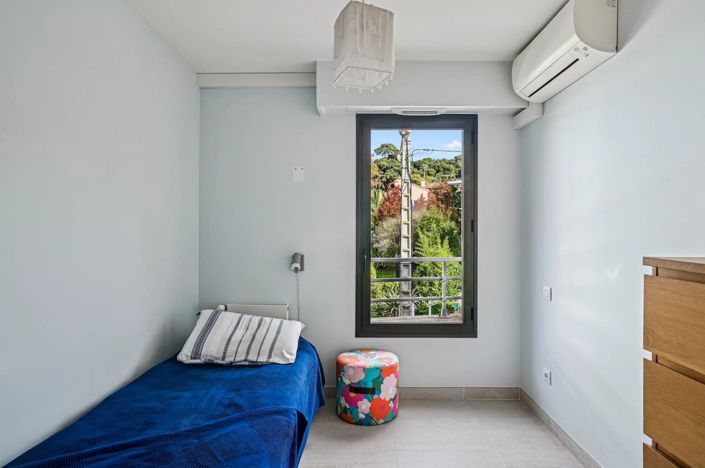 Image No.11-3 Bed Apartment for sale