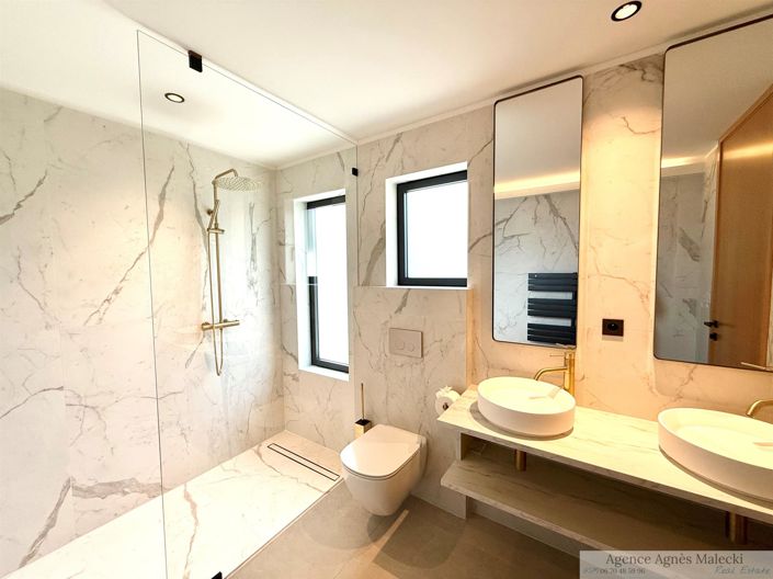 Image No.10-4 Bed House for sale