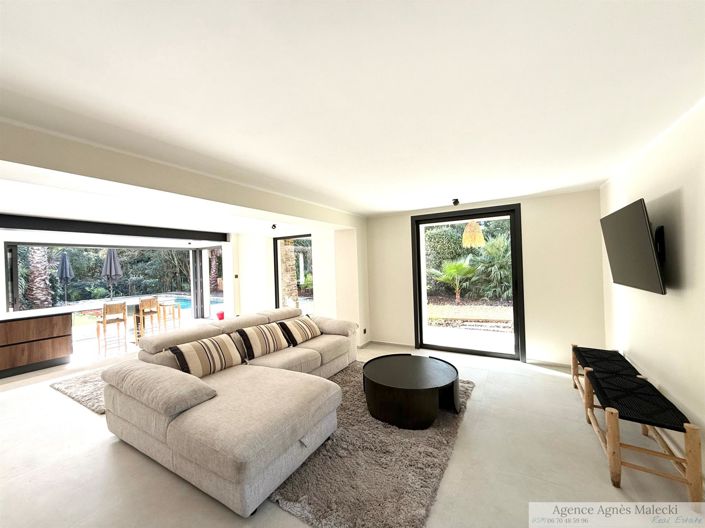 Image No.5-4 Bed House for sale