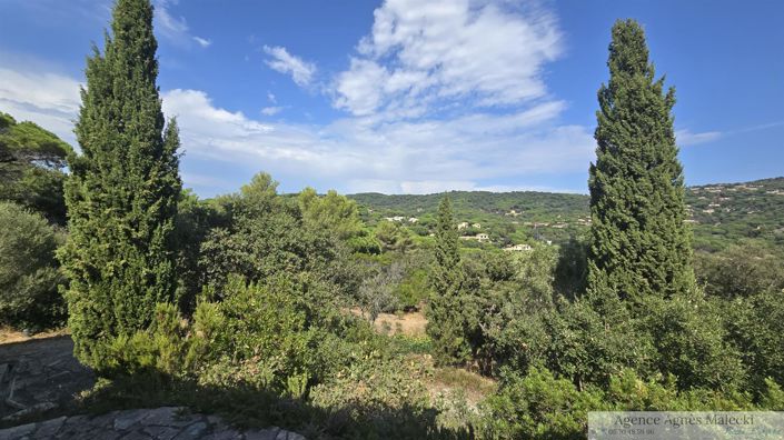 Image No.5-5 Bed House for sale