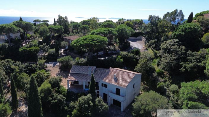 Image No.6-5 Bed House for sale