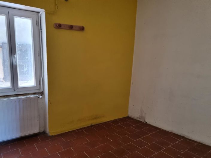 Image No.11-9 Bed House for sale