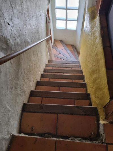 Image No.12-9 Bed House for sale