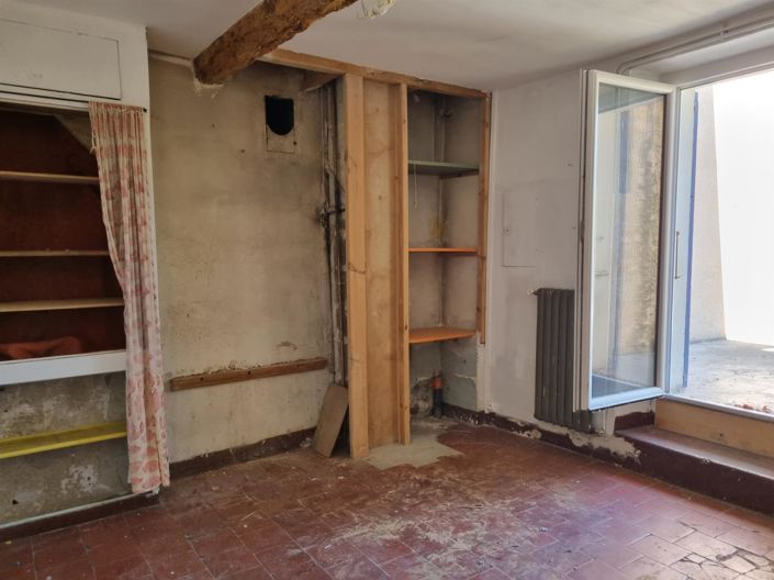 Image No.13-9 Bed House for sale