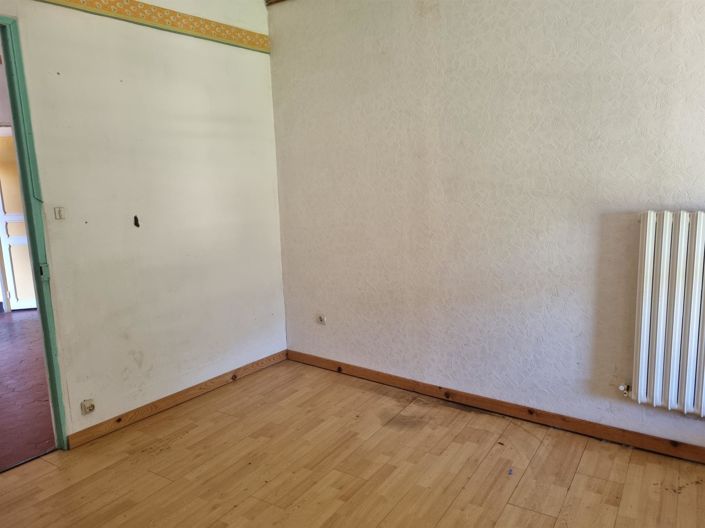 Image No.17-9 Bed House for sale