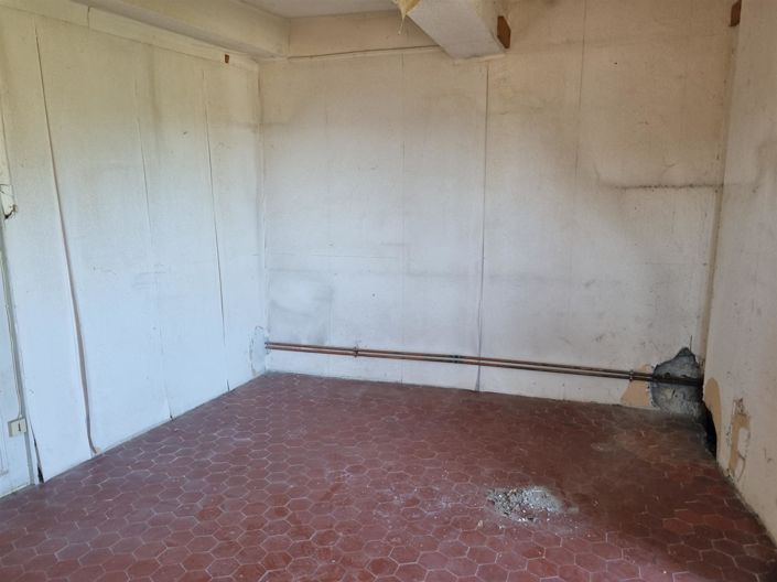 Image No.21-9 Bed House for sale