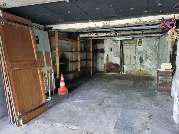 Image No.35-9 Bed House for sale