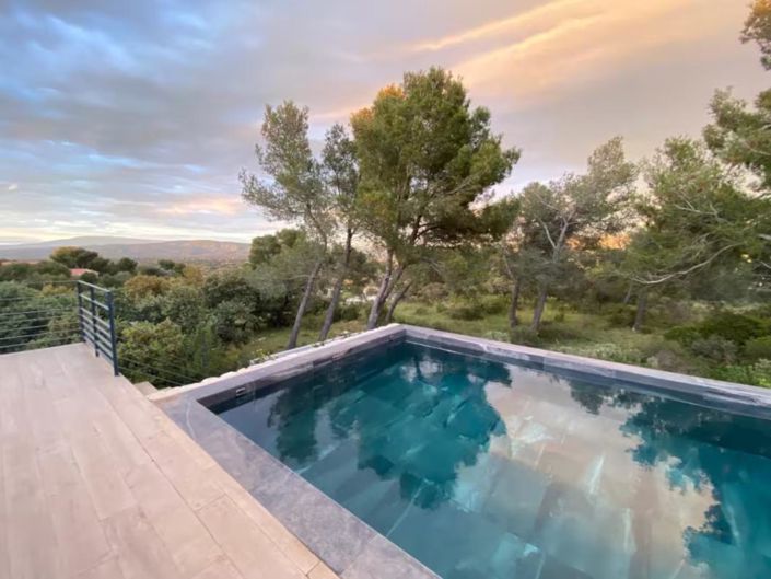 Image No.13-6 Bed House for sale