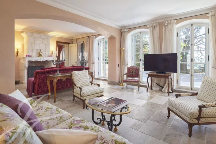 Image No.16-10 Bed House for sale