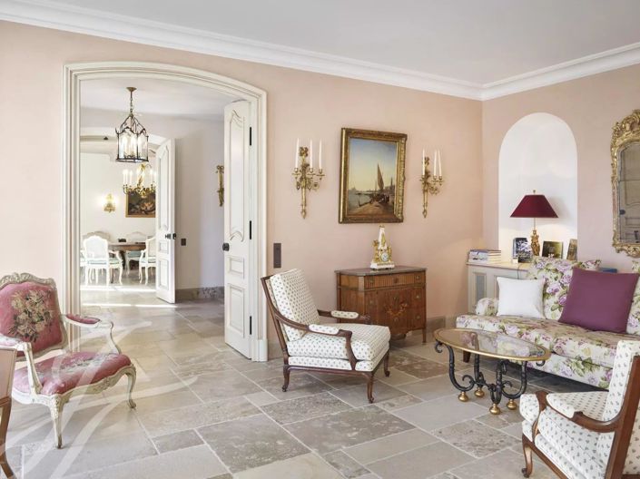 Image No.21-9 Bed House for sale