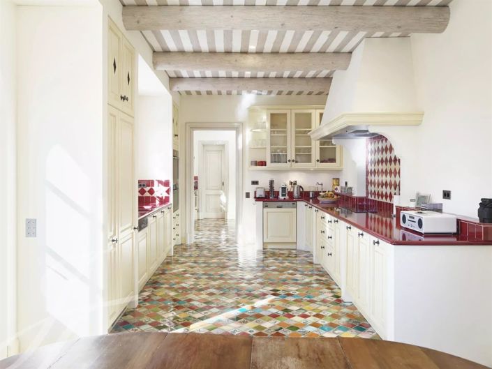 Image No.24-9 Bed House for sale