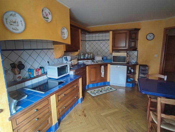 Image No.4-5 Bed House for sale