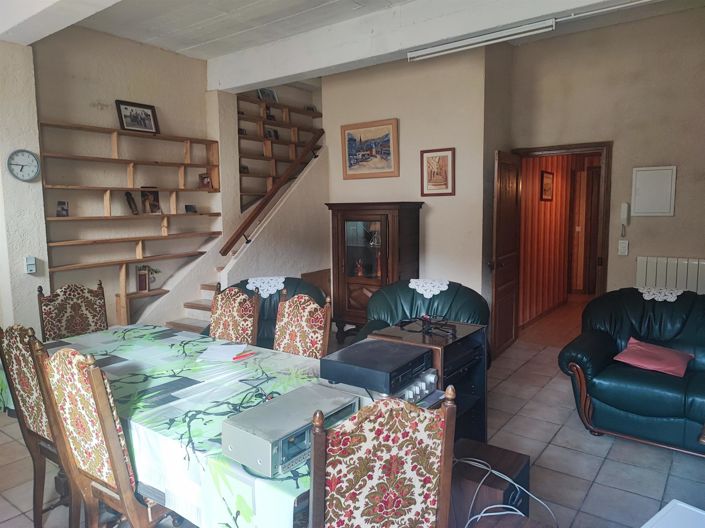 Image No.40-5 Bed House for sale