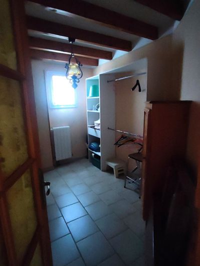 Image No.42-5 Bed House for sale