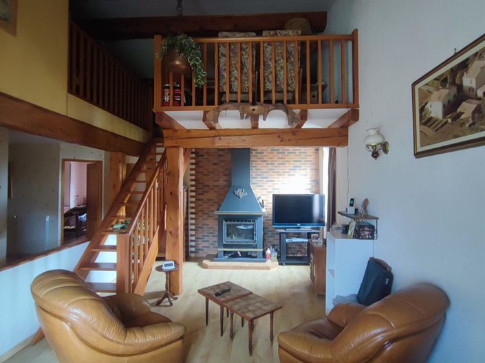 Image No.56-5 Bed House for sale