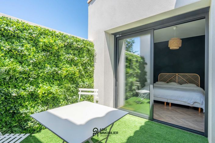 Image No.12-4 Bed House for sale