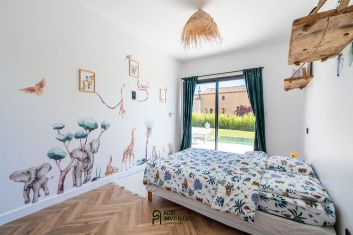 Image No.16-4 Bed House for sale