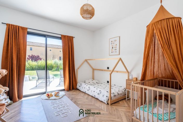 Image No.17-4 Bed House for sale