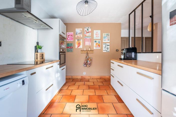 Image No.7-4 Bed House for sale