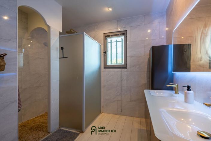 Image No.9-4 Bed House for sale