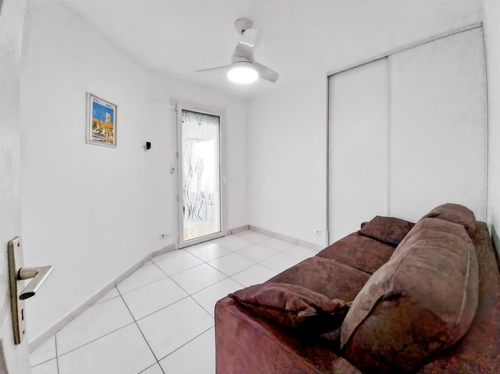 Image No.11-3 Bed House for sale