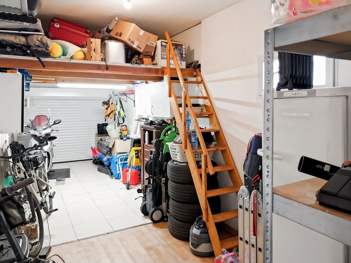 Image No.14-3 Bed House for sale