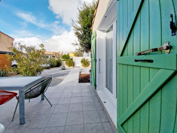 Image No.15-3 Bed House for sale