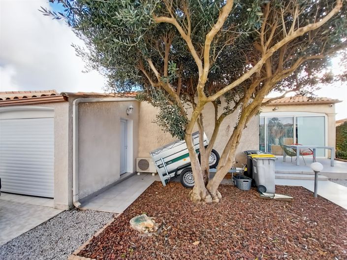 Image No.18-3 Bed House for sale