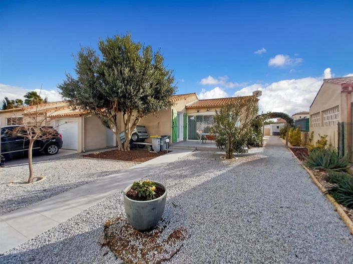 Image No.19-3 Bed House for sale