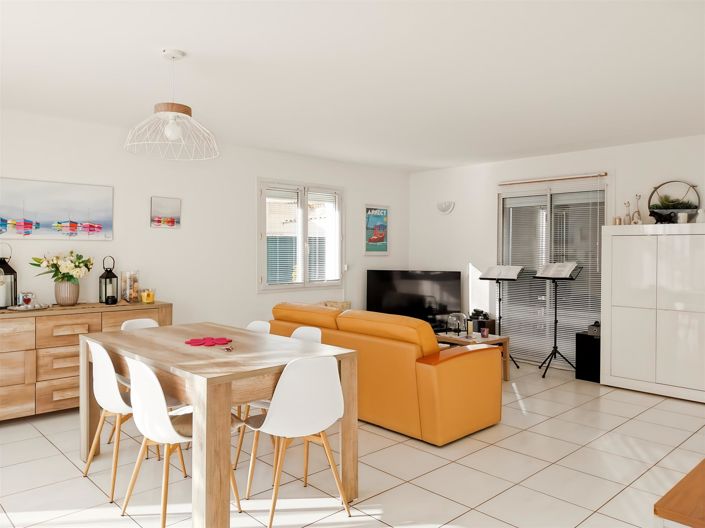 Image No.4-3 Bed House for sale