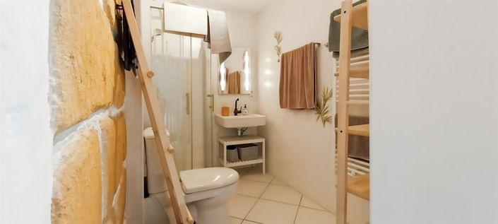 Image No.18-2 Bed Apartment for sale