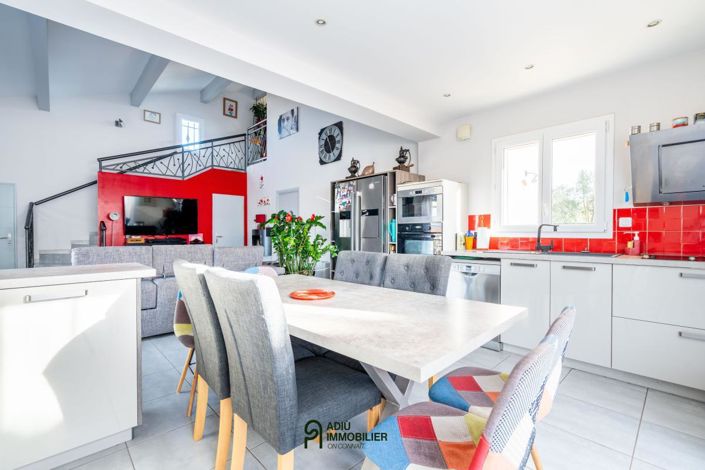 Image No.9-Maison de 2 chambres à vendre à Uzès