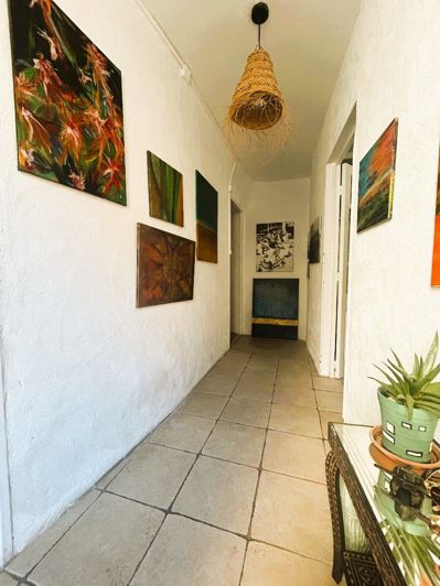 Image No.8-3 Bed House for sale