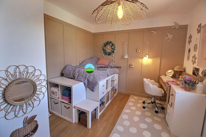 Image No.10-5 Bed House for sale