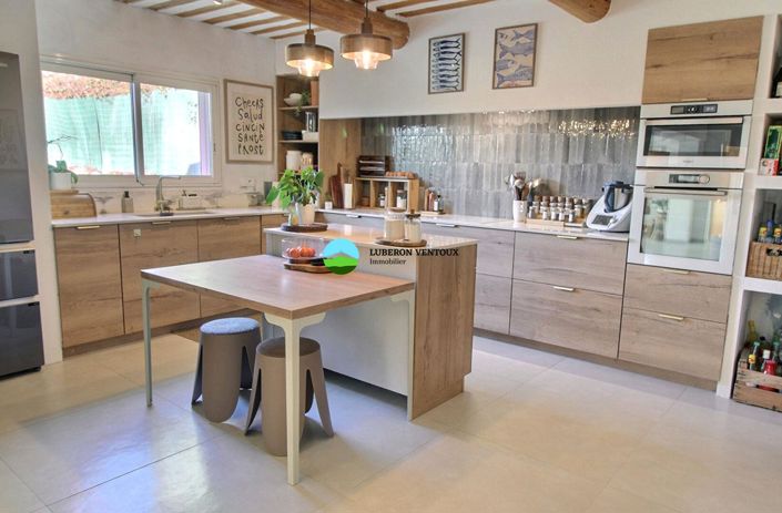 Image No.3-5 Bed House for sale