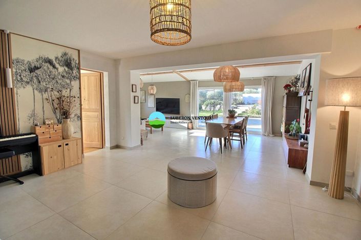 Image No.4-5 Bed House for sale