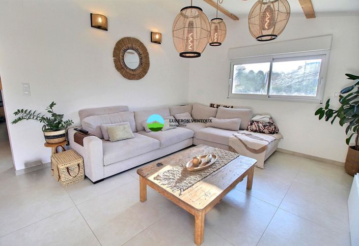 Image No.7-5 Bed House for sale