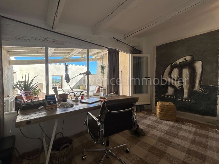 Image No.8-2 Bed House for sale