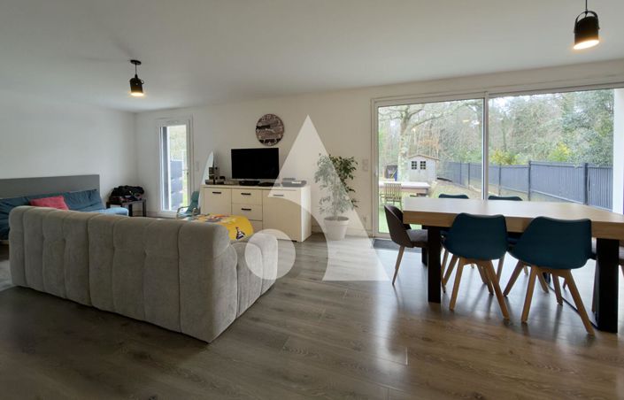 Image No.5-2 Bed House for sale