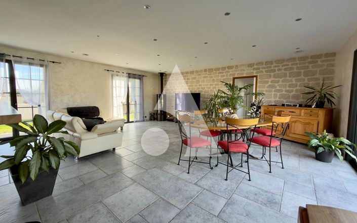 Image No.4-3 Bed House for sale