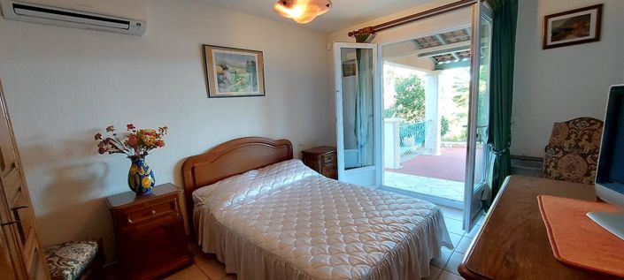 Image No.19-4 Bed House for sale