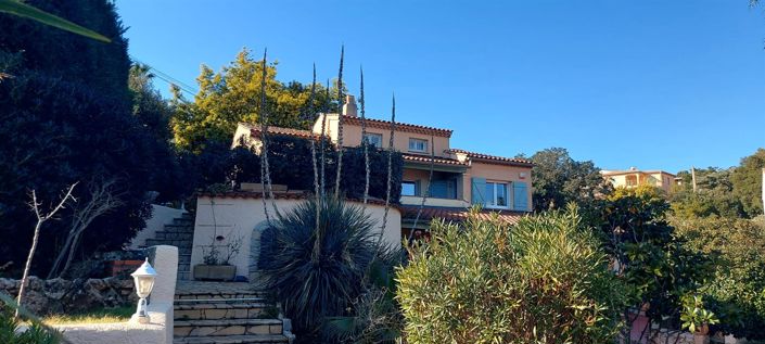 Image No.2-4 Bed House for sale