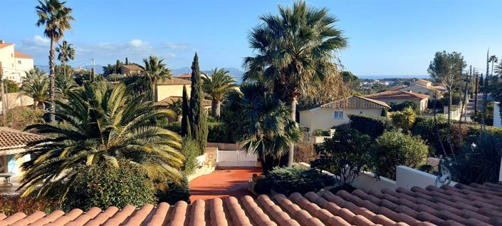 Image No.28-4 Bed House for sale